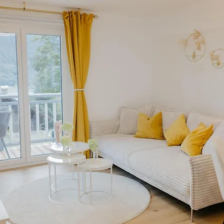 公寓 De Luxe Kramer *